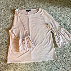 Ladies cute banana republic top